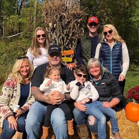 Meet your Posher, Lindsey - Picture 1 of 1